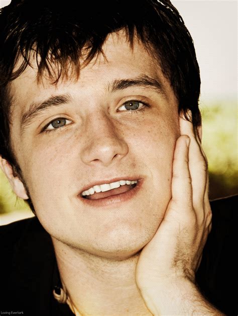 Josh Hutcherson .